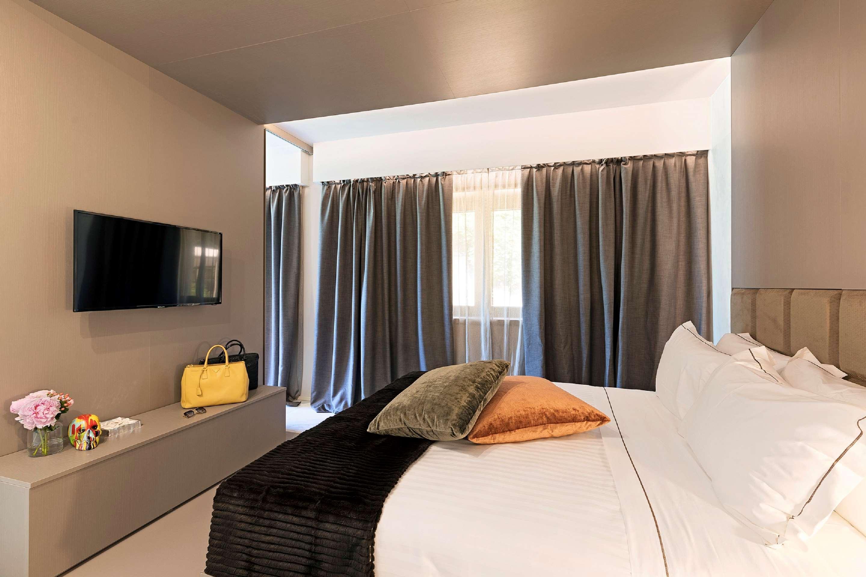C Hotel By Carmen'S, BW Premier Collection Хамилтън Екстериор снимка
