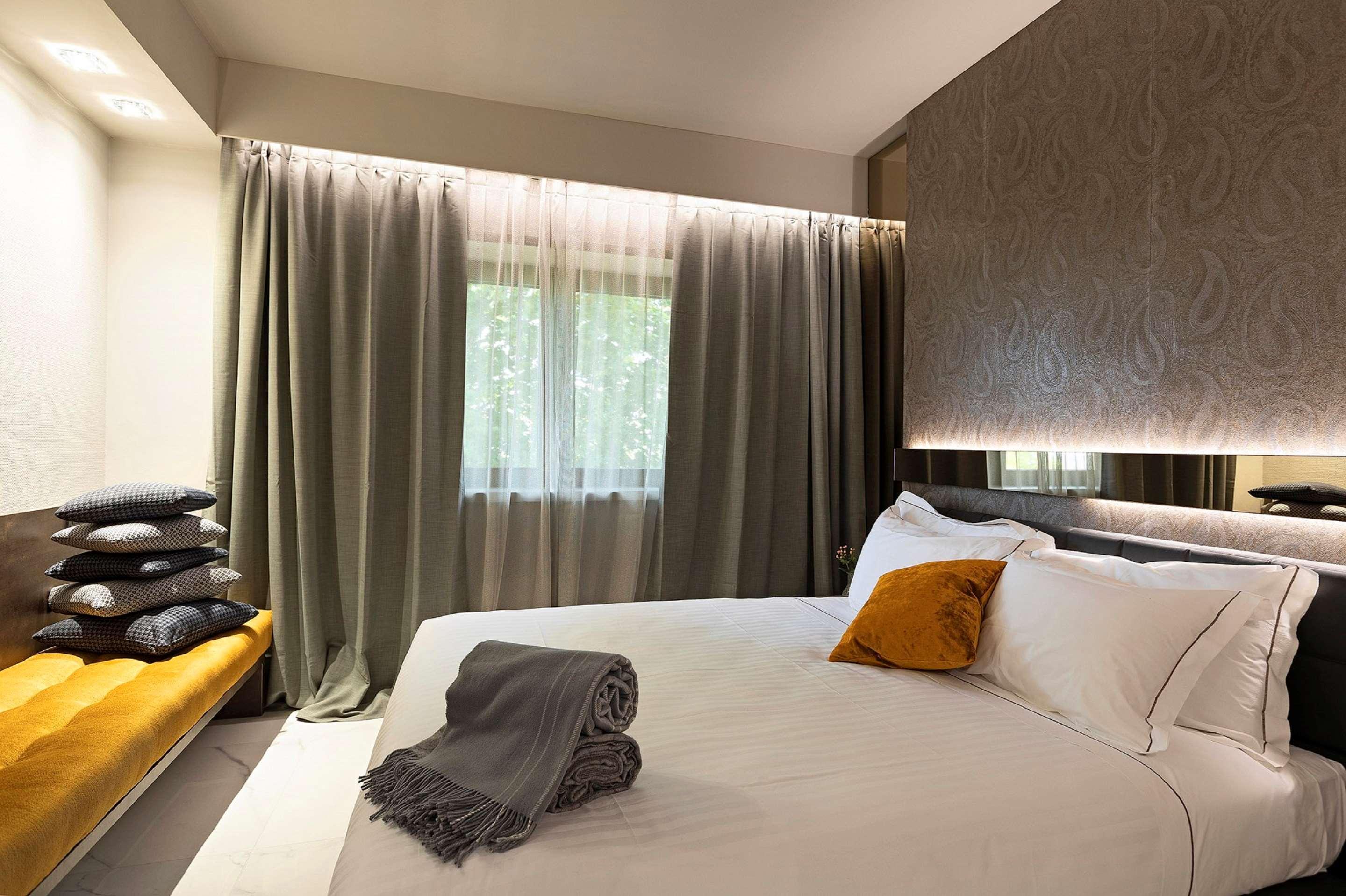 C Hotel By Carmen'S, BW Premier Collection Хамилтън Екстериор снимка