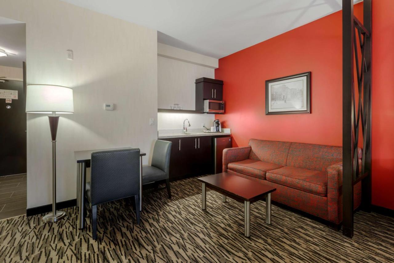 C Hotel By Carmen'S, BW Premier Collection Хамилтън Екстериор снимка