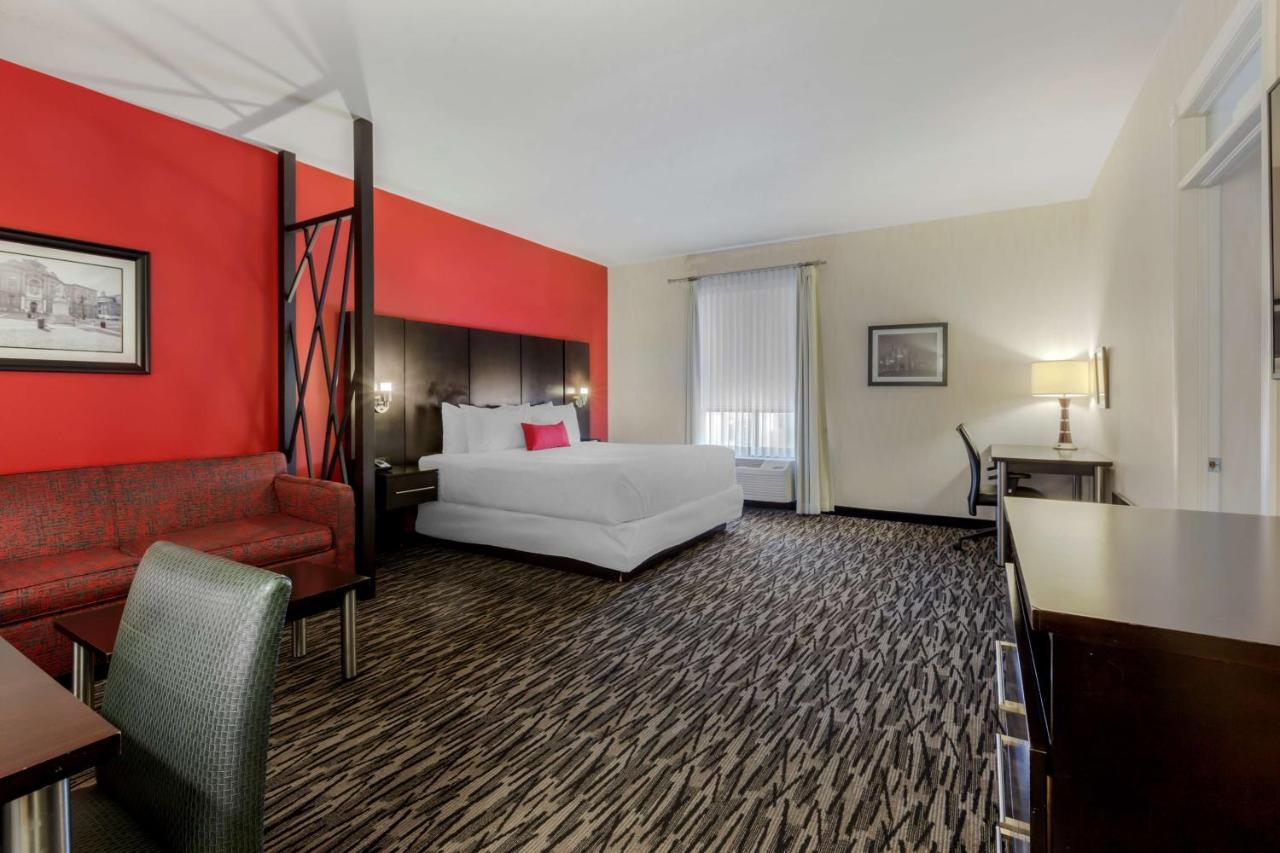 C Hotel By Carmen'S, BW Premier Collection Хамилтън Екстериор снимка