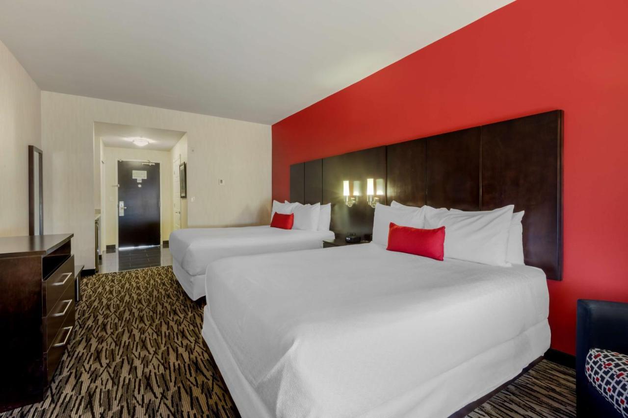 C Hotel By Carmen'S, BW Premier Collection Хамилтън Екстериор снимка